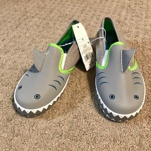 Cat & Jack Shark shoes